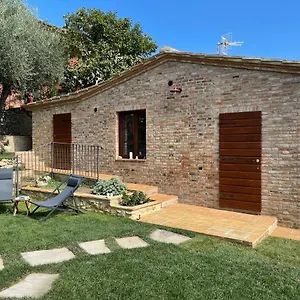 Oliveta Del Con Grande Giardino 500mt Dal Centro Ferienhaus