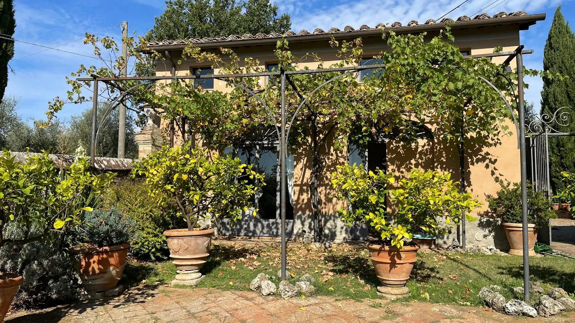 Villa Vignano: Tinaia Siena 0*,